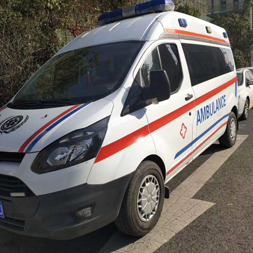 江城品质救护车出租,为您的健康出行负责